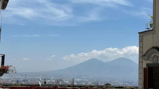 Pedamentina 9 - Naples Vesuvio City View