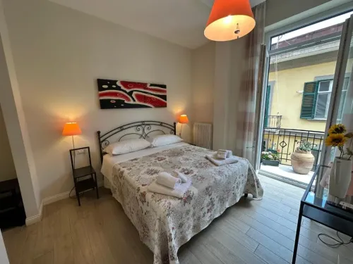 1596camera-letto-panoramica-domusluca-luxury-bed-and-breakfast-corallo