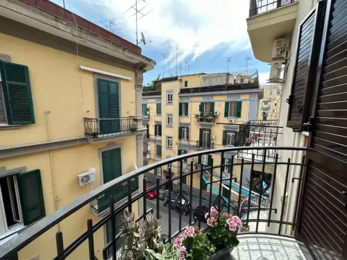 balcone-soggiorno-cucina-domusluca-luxury-bed-and-breakfast